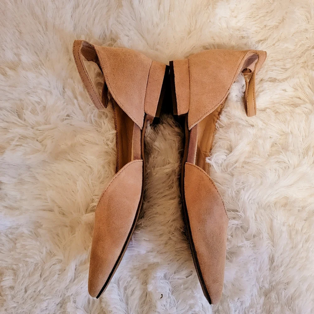 Flat Shoes - Picture 3 of 3
